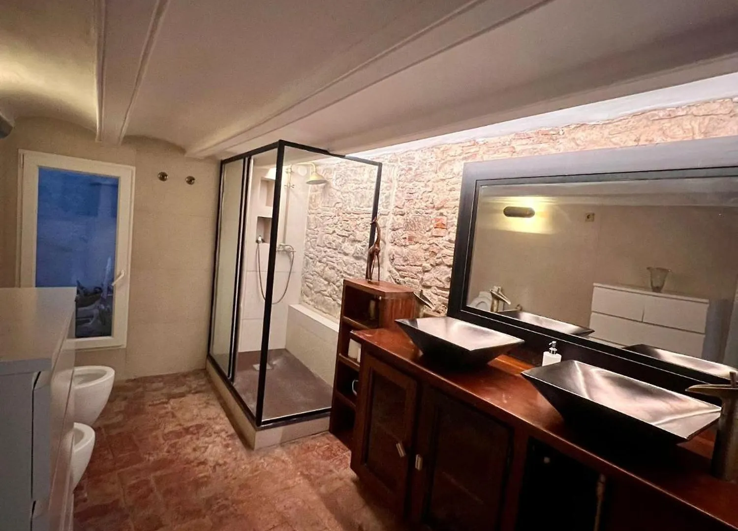 Hotel Habitacion Con Bano Privado En La Rambla à Barcelone Maison d'hôtes
